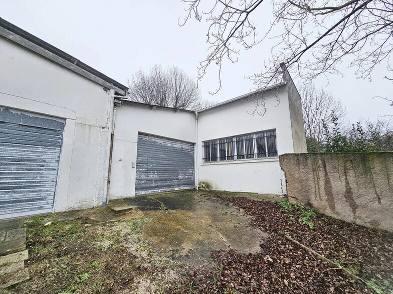 Flex in Champigny-sur-Marne for sale - Building Photo - Image 3 of 10