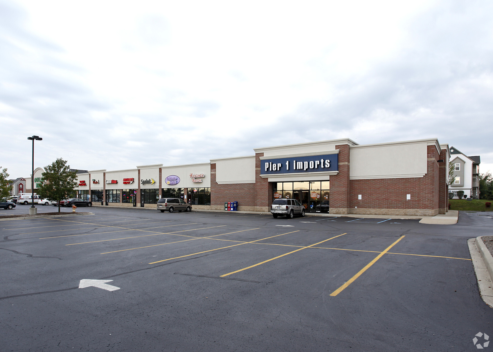 15250-15284 Silver Pky, Fenton, MI for lease Building Photo- Image 1 of 10