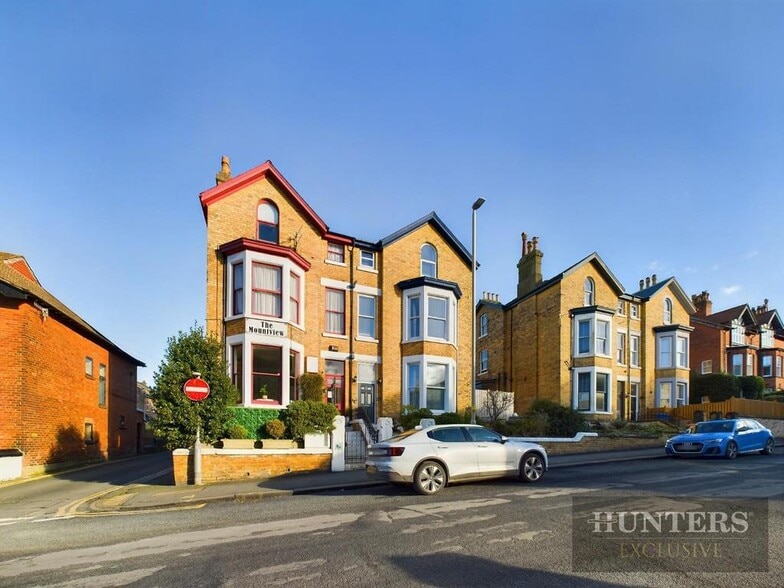 32 West St, Scarborough for sale - Building Photo - Image 2 of 98