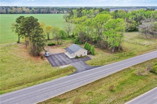 More details for 15450 Benns Church Blvd, Smithfield, VA - Flex for Sale