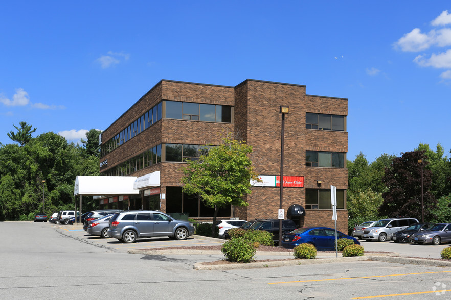 231 Bayview Dr, Barrie, ON for lease - Building Photo - Image 3 of 5