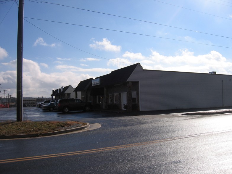 14525-14595 Forest Rd, Forest, VA for sale - Building Photo - Image 1 of 1