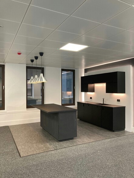 118-120 Bath St, Glasgow for lease - Interior Photo - Image 1 of 6