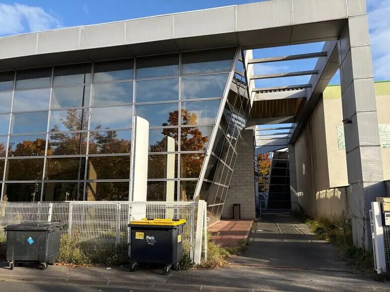 Office in Champigny-sur-Marne for lease - Building Photo - Image 3 of 4