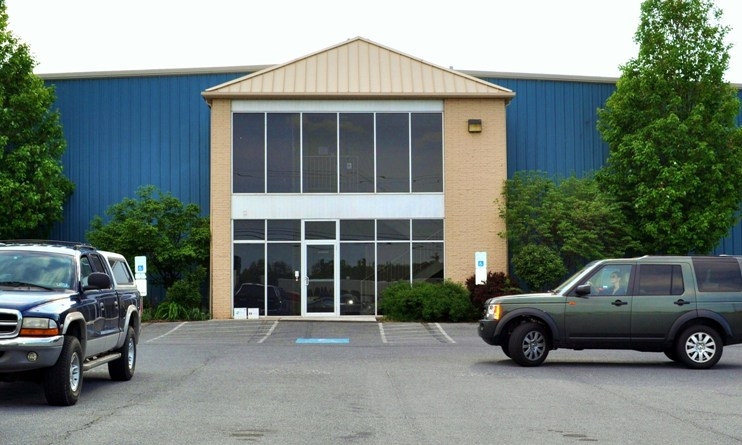 3003 Elizabethtown Rd, Hershey, PA for lease - Primary Photo - Image 1 of 14