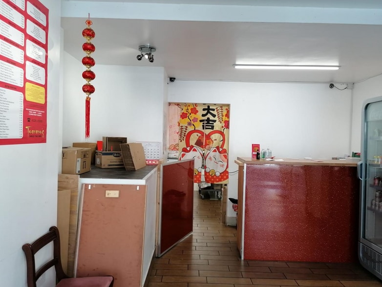 73 Cavendish St, Barrow In Furness for sale - Interior Photo - Image 3 of 6