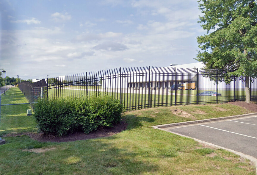 6300 Columbia Park Rd, Cheverly, MD for lease - Building Photo - Image 3 of 6