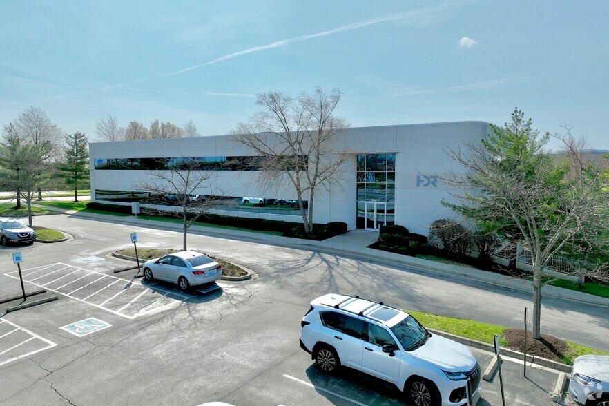 2517 Sir Barton Way, Lexington, KY for lease - Primary Photo - Image 1 of 5
