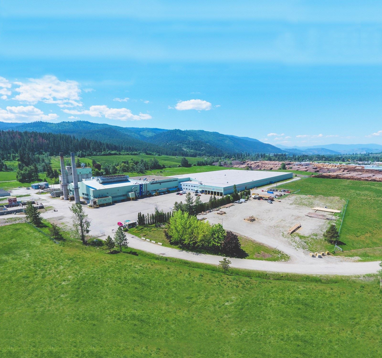 9620 Hill Dr, Coldstream, BC for sale Primary Photo- Image 1 of 1