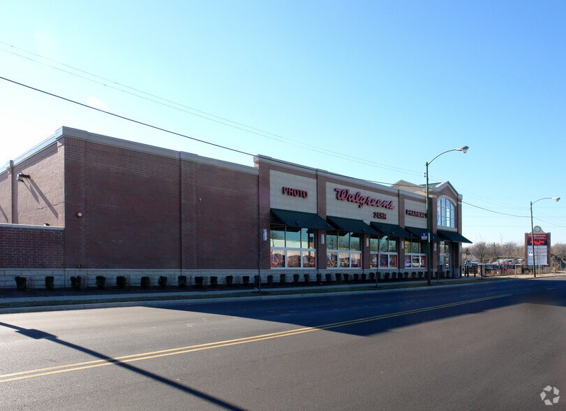 833 W 115th St, Chicago, IL for lease - Primary Photo - Image 1 of 4