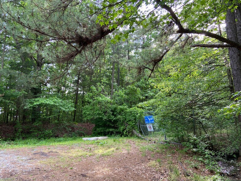 Belfast Rd, Glen Allen, VA 23060