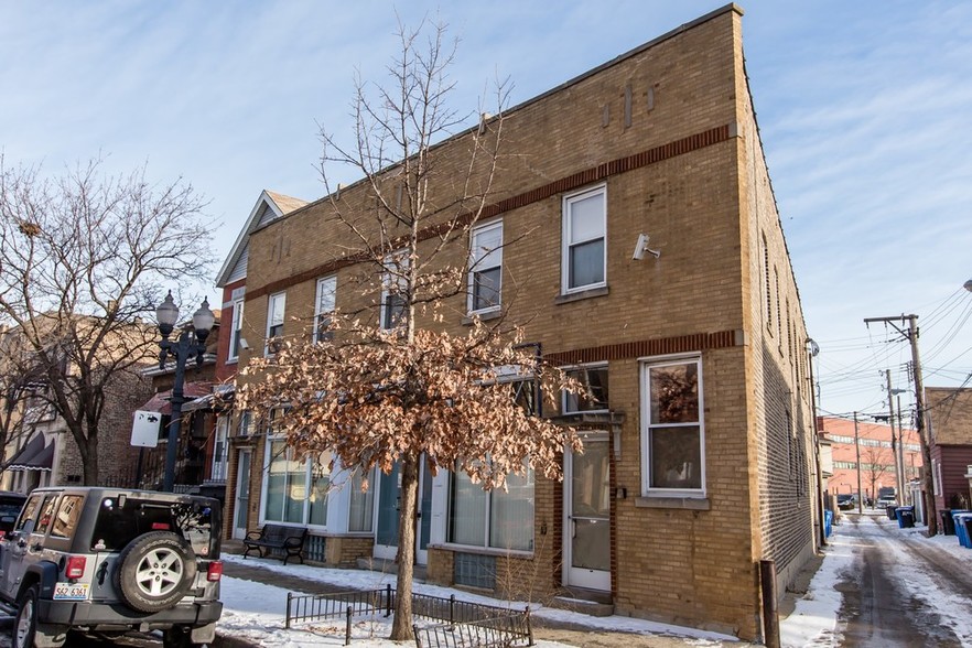 2439 S Oakley Ave, Chicago, IL for sale - Building Photo - Image 1 of 1