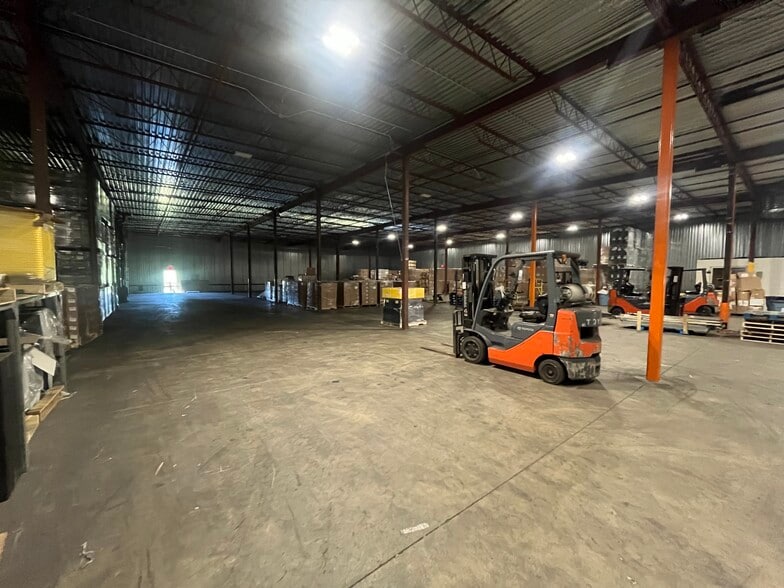 10748 US-9, Champlain, 12919, Champlain, NY for lease - Building Photo - Image 2 of 4