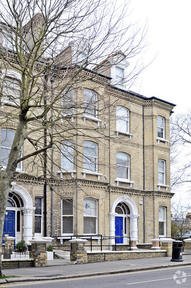 18 Cromwell Rd, Hove for lease - Primary Photo - Image 1 of 2