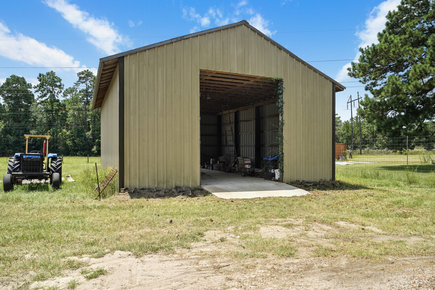 19493 Keenan Cut Off Rd, Montgomery, TX for sale - Building Photo - Image 2 of 44