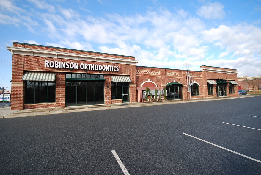 2514 Cuthbertson Rd, Waxhaw, NC for lease - Primary Photo - Image 1 of 4