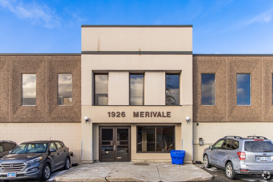 1926 Merivale Rd, Nepean, ON for lease - Building Photo - Image 2 of 3