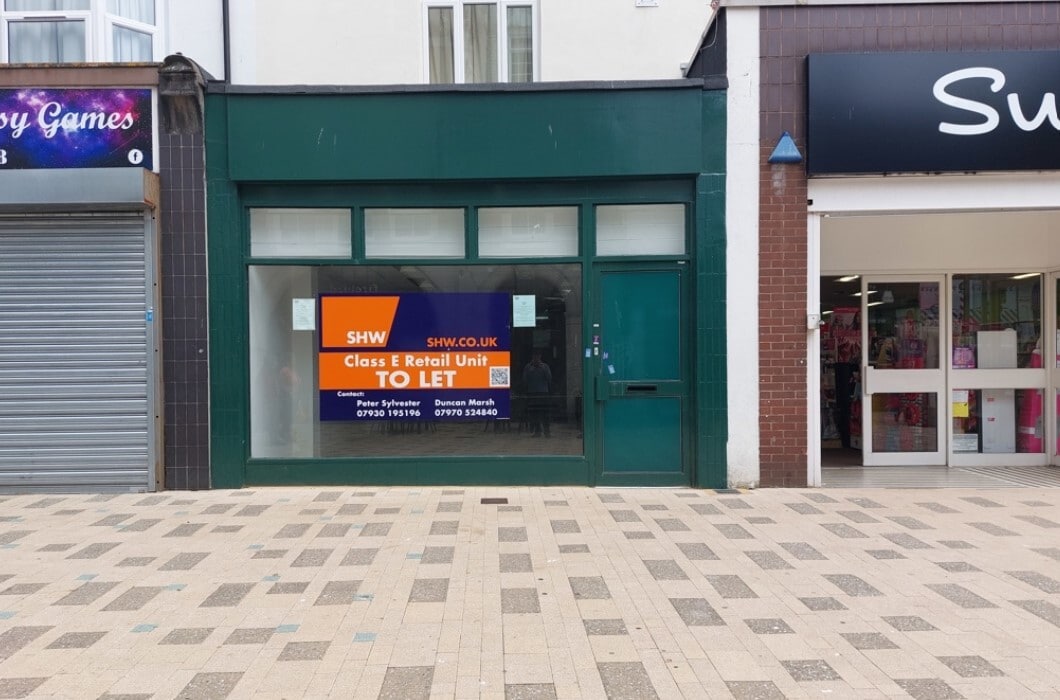45 High St, Littlehampton for sale Building Photo- Image 1 of 1