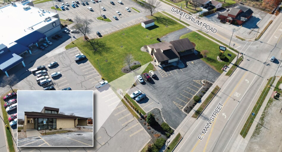 1805 E Main St, Little Chute, WI 54140