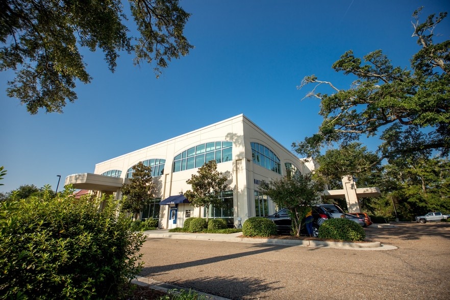 1721 Medical Park Dr, Biloxi, MS for lease - Building Photo - Image 1 of 4