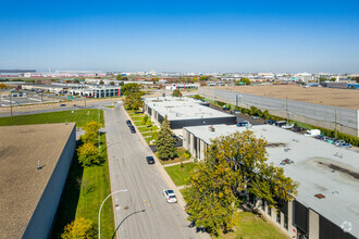 731-749 Av Meloche, Dorval, QC - aerial  map view - Image1