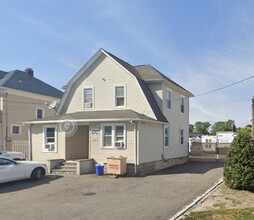 52 Maple Pl, Amityville, NY for lease Building Photo- Image 2 of 11