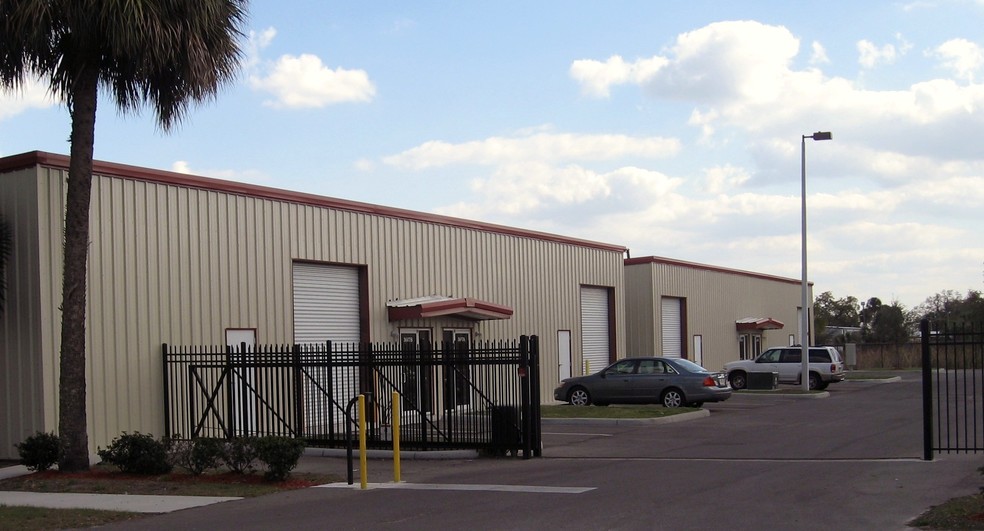 3611 E 10th Ave, Tampa, FL for lease - Building Photo - Image 1 of 10