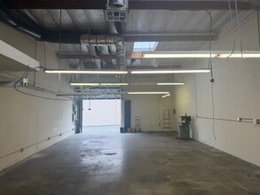 1961-1977 Freeman Ave, Signal Hill, CA for lease Interior Photo- Image 2 of 4