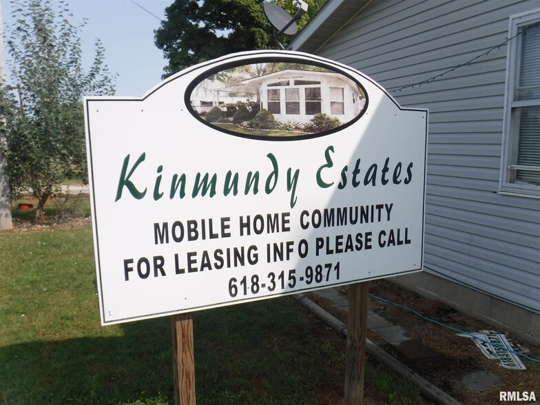 616 State Route 37, Kinmundy, IL for sale - Primary Photo - Image 1 of 1