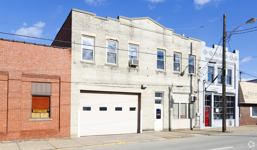 230 McKean Ave, Charleroi, PA for sale - Primary Photo - Image 1 of 1