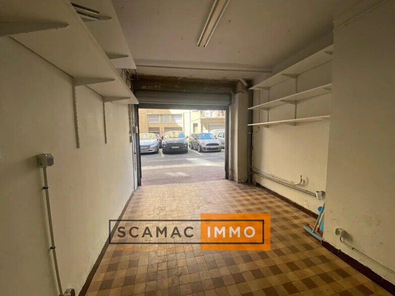 Industrial in Marseille for lease - Building Photo - Image 3 of 4