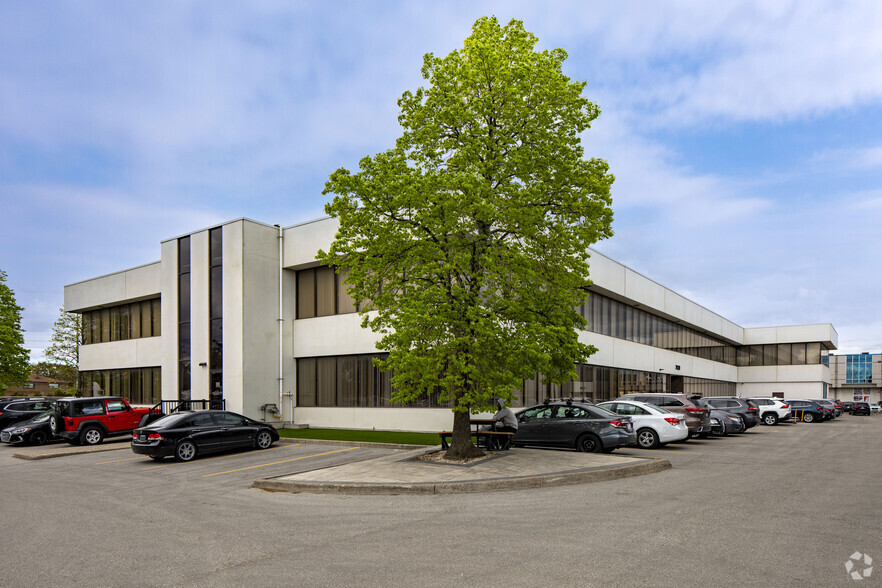 7420 Airport Rd, Mississauga, ON for lease - Primary Photo - Image 1 of 5