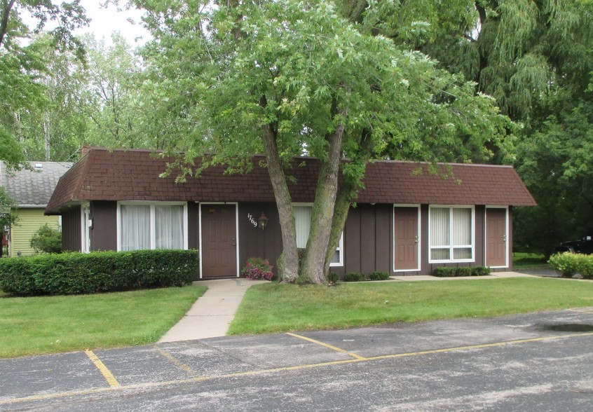 1775 Shawano Ave, Green Bay, WI for sale - Building Photo - Image 1 of 1