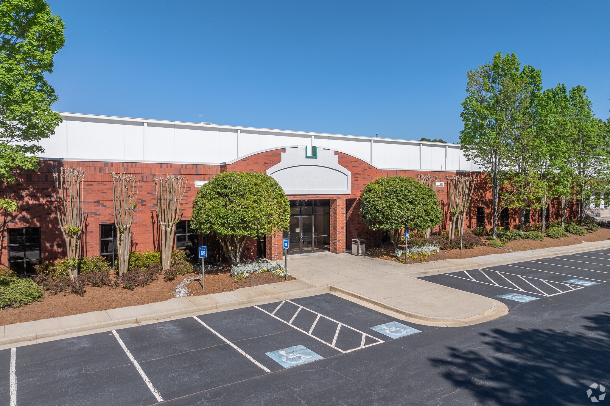 300 Horizon Dr, Suwanee, GA for lease Building Photo- Image 1 of 8