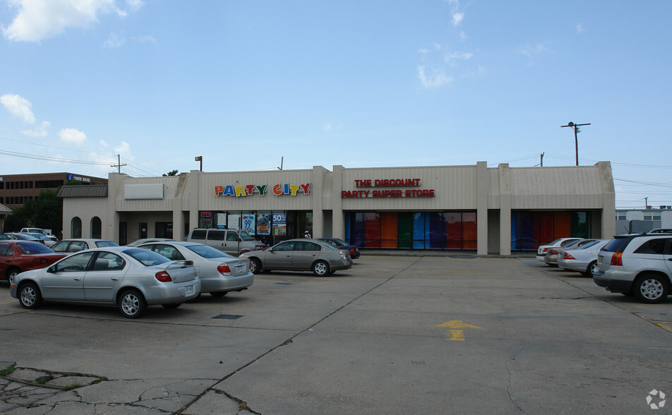 3017 Veterans Memorial Blvd, Metairie, LA for sale - Primary Photo - Image 1 of 1