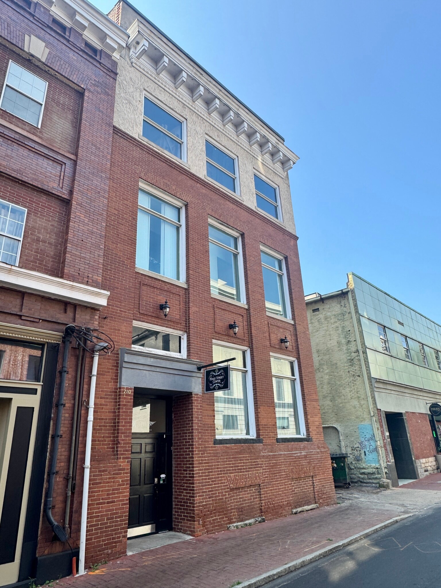 210 Hale St, Charleston, WV for sale Building Photo- Image 1 of 32
