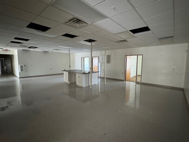 6444 S 6th St, Springfield, IL for sale - Building Photo - Image 3 of 5