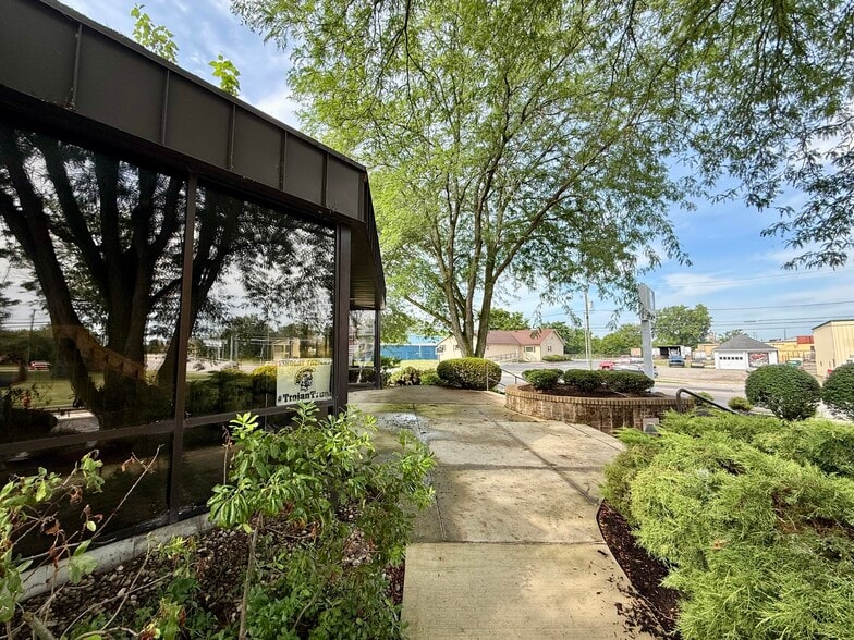 321 S Blanchard St, Findlay, OH for sale - Building Photo - Image 3 of 50