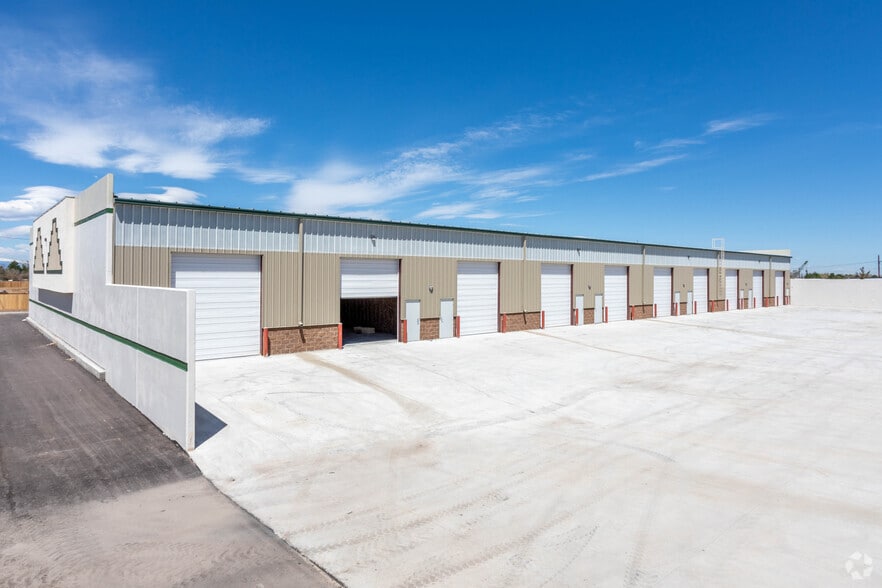 16200 E 2nd Ave, Aurora, CO for lease - Building Photo - Image 2 of 6