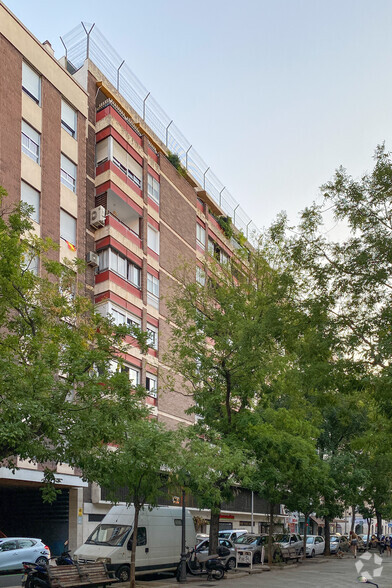 Calle Alcalde Sáinz de Baranda, 35, Madrid, Madrid for lease - Building Photo - Image 1 of 1