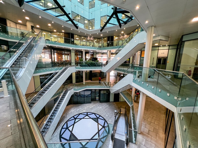 196 Wharfside St, Birmingham for sale - Interior Photo - Image 2 of 20