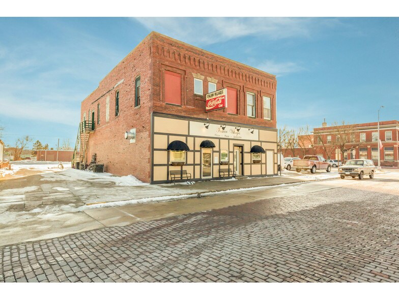 715 Main St, Adel, IA for sale - Primary Photo - Image 1 of 1