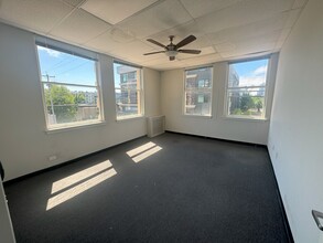 400 29th St, Oakland, CA for lease Interior Photo- Image 2 of 3