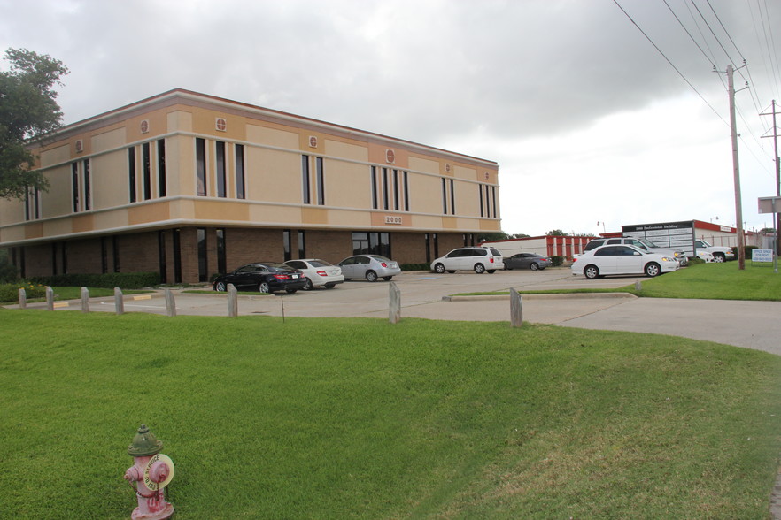 2000 25th Ave N, Texas City, TX for lease - Primary Photo - Image 1 of 10