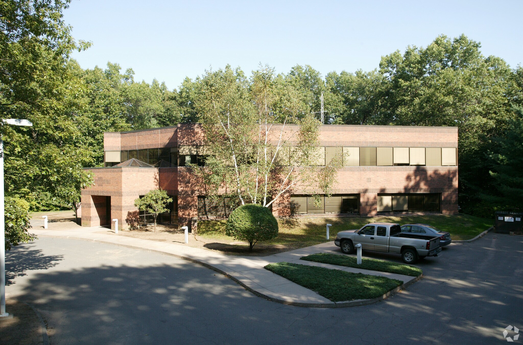 50 Griffin Rd S, Bloomfield, CT for sale Primary Photo- Image 1 of 1