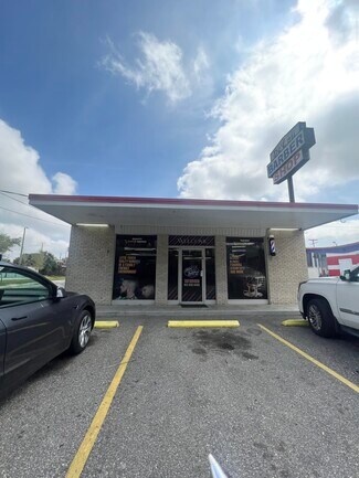 More details for 131 W Linebaugh Ave, Tampa, FL - Retail for Sale