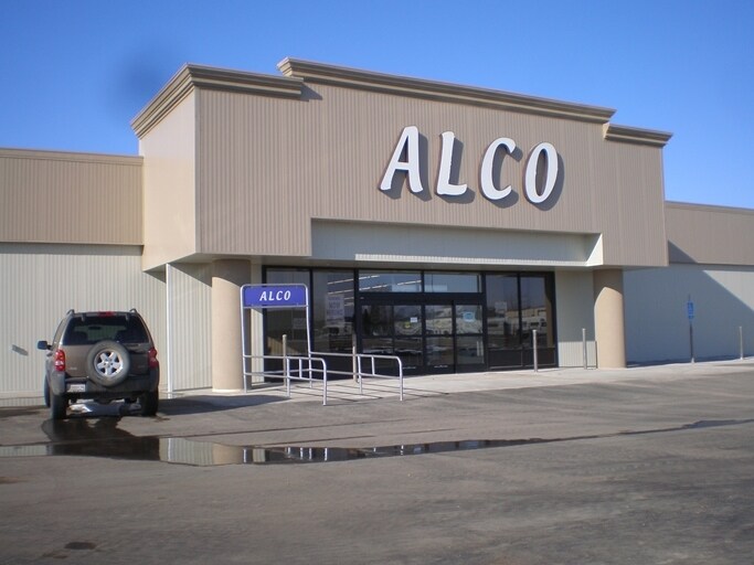 1006 W Pipestone Ave, Flandreau, SD 57028