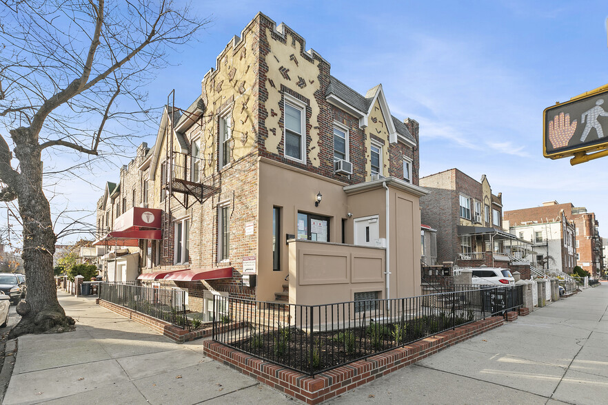 248 Avenue P, Brooklyn, NY for sale - Building Photo - Image 1 of 35