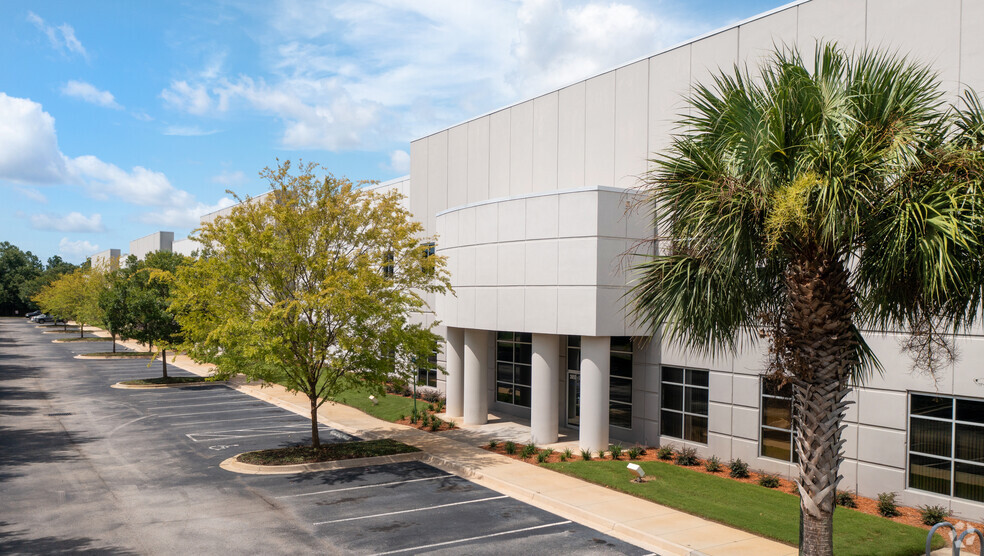 3850 Port Jacksonville Pky, Jacksonville, FL for lease - Building Photo - Image 2 of 3