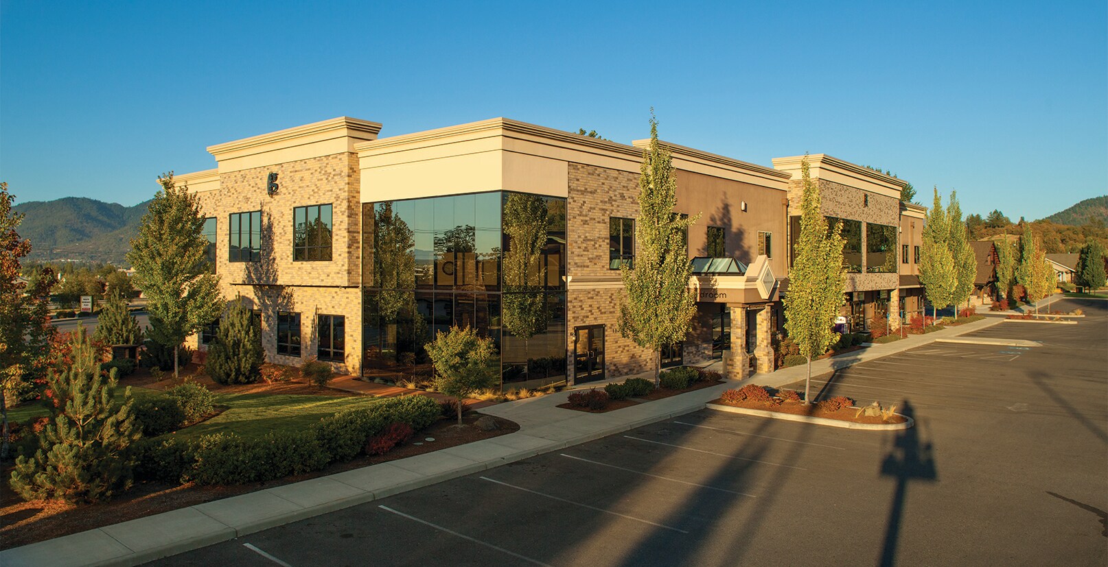 1867 Williams Hwy, Grants Pass, OR for sale Building Photo- Image 1 of 1